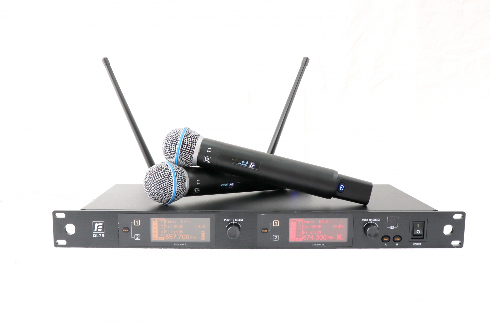 RFIntell QL7R/T1-A 651,800-683,400 МГц 2-канальная радиосистема с 2-мя ручными микрофонами в Анадыре